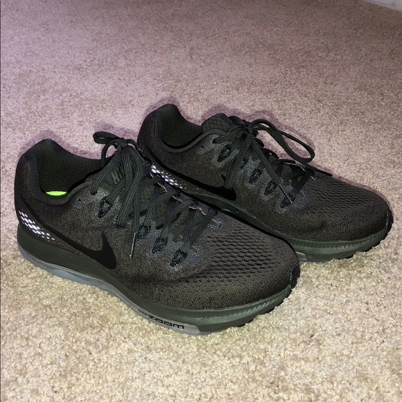 nike zoom army green